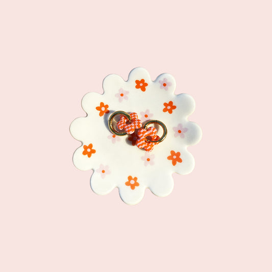 Coupelle fleur et sa paire de boucles d'oreilles vichy